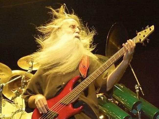 Leland Sklar（リーランド・スカラー） Vanessa Carlton - A Thousand Miles のドラマーはAbe Laboriel,Jr（エイブラハム・ラボリエル ジュニア）ベーシストはLeland Sklar（リーランド・スカラー）だった！