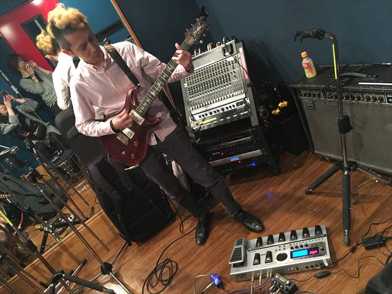 大谷大さん D.A-Boosterを試す！ 【超絶！動画あり】 ギタリスト 芳賀義彦(ヨティ)さんのギター&エフェクター紹介！大谷大さんと一緒にスタジオに入って遊んできました！