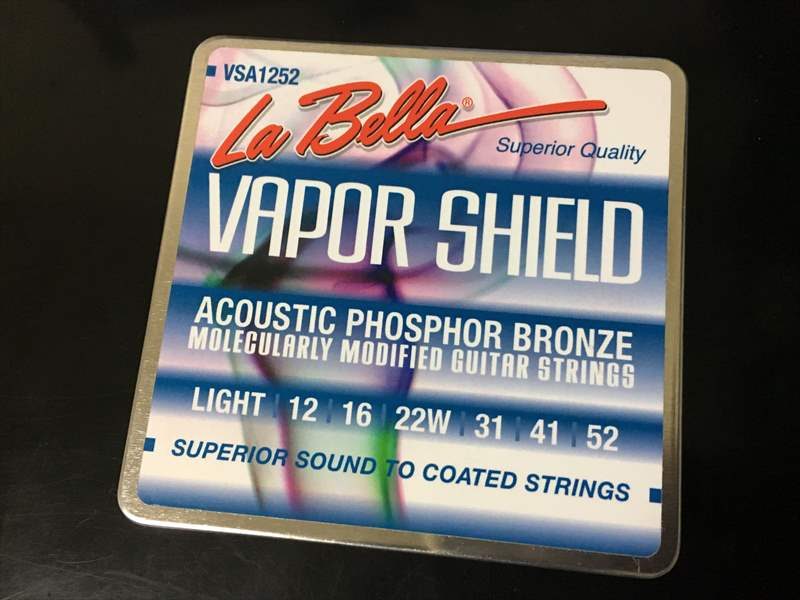 1600円(税込) La Bella VSA1252 12-52 VAPOR SHIELD Light ラベラ アコースティックギター弦 SIT S1150 590円、PN1150 770円、パワーピン POWER PINS 7500円、DAVA JAZZ 120円、Ultex Standard 70円、Ultex Sharp 70円、【真空パック】DR PM12 800円、La Bella 700ML、700M。