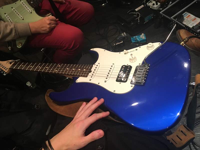 石井裕一郎@yuuiishii のギター ギターが上手くなる方法は良いギタリストを目の前で見ることが一番の早道！良い機材に囲まれてのお勉強会【機材交流会】