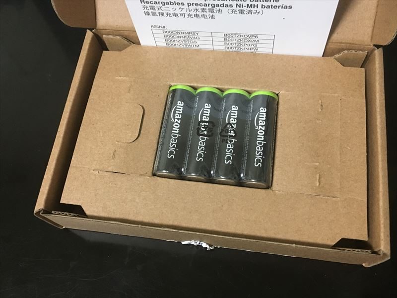 Amazon basics ベーシック 充電式ニッケル水素電池 単3形4個パック 【徹底解説】Amazon 充電式電池が安くて便利過ぎてオススメ！電池切れの心配は無くコスパ抜群！【amazon basics ベーシック充電池】