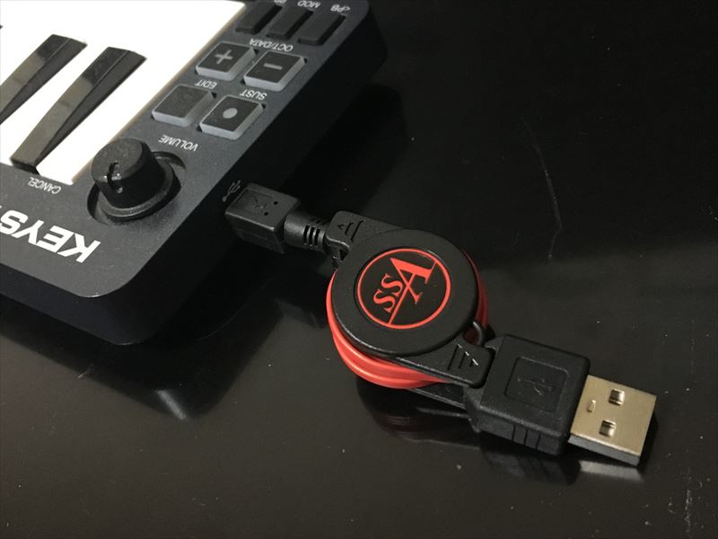 Mini USBを本体に挿す。 2017年 本当に買って良かった・役立ったオススメの物 20選！！！