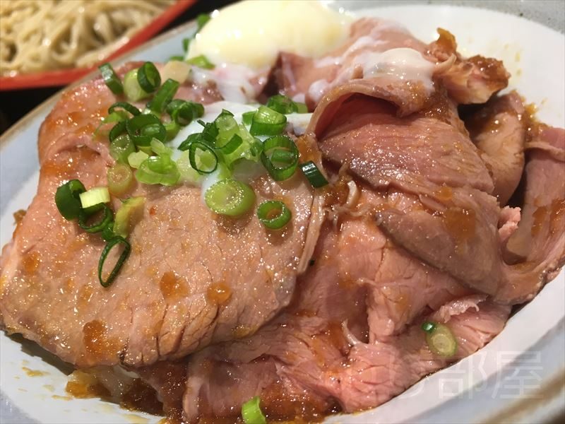 ローストビーフ丼を埼玉で食べるなら北浦和「そば処 斗露路 」！！駅から徒歩1分！