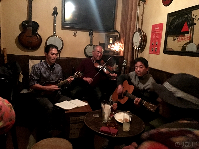 最終日は静岡の三島Irish Pub Giggle（ギグル）さんで演奏です！
