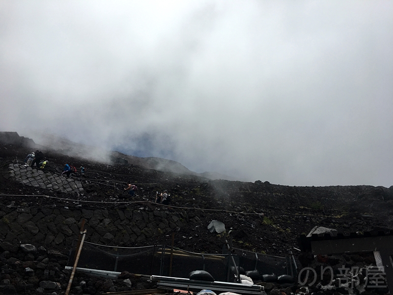 角度が急！！富士山8合目到着。　山登り初心者が日帰りで富士山に行ってきたよ！ #富士山