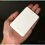 脅威的な小ささ【徹底解析】薄い(6mm)･軽い(62g)のモバイルバッテリー「ALPHA MINI」が安くて小さくて超おすすめ! iPhone･Android対応【ケーブル一体型】