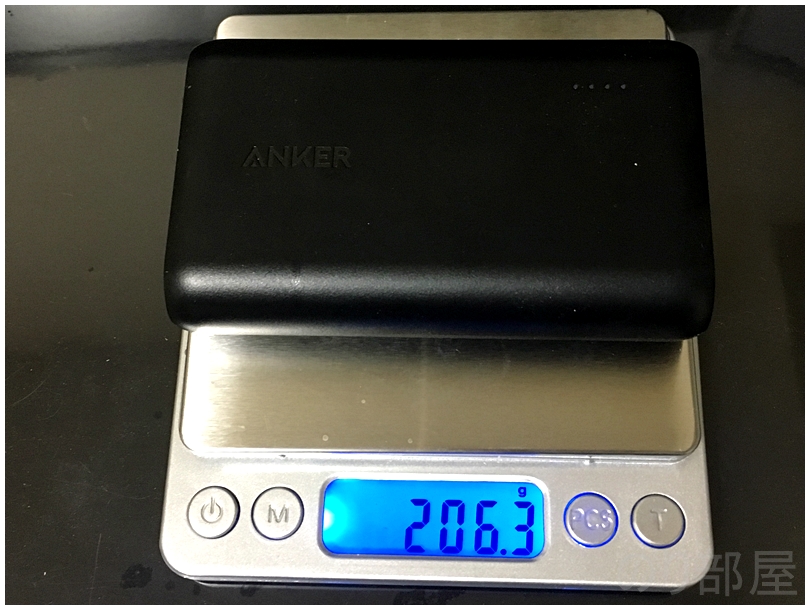 Anker PowerCore Speed 10000 QC と ALFA MINI の比較　【徹底解析】薄い(6mm)･軽い(66g)モバイルバッテリー「ALPHA MINI」が安くて超おすすめ! iPhone･Android対応【ケーブル一体型】
