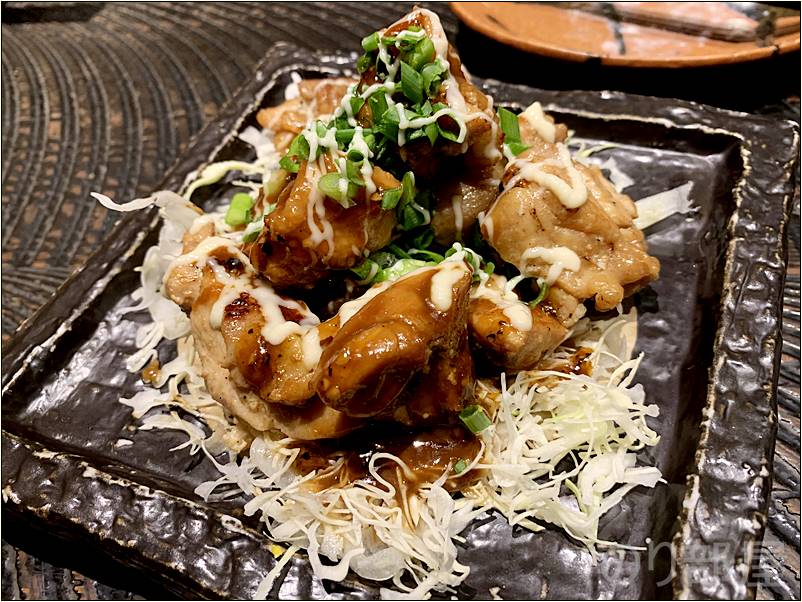 鶏もも山賊焼き　升屋 神保町店の料理がコスパも良くて美味しい！山形牛ステーキも豆腐も山賊焼きもコースで安い！