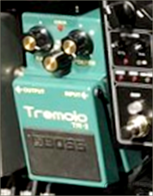 BOSS Tremolo TR-2 綾野剛(The XXXXXX)さんの ツマミ・ノブの位置　【徹底紹介】綾野剛のエフェクターボード･機材を解析！ツマミ･ノブの位置も分かる！ギターを支える機材の数々を紹介！ギター。 #綾野剛 #thexxxxxx #ザシックス【金額一覧】