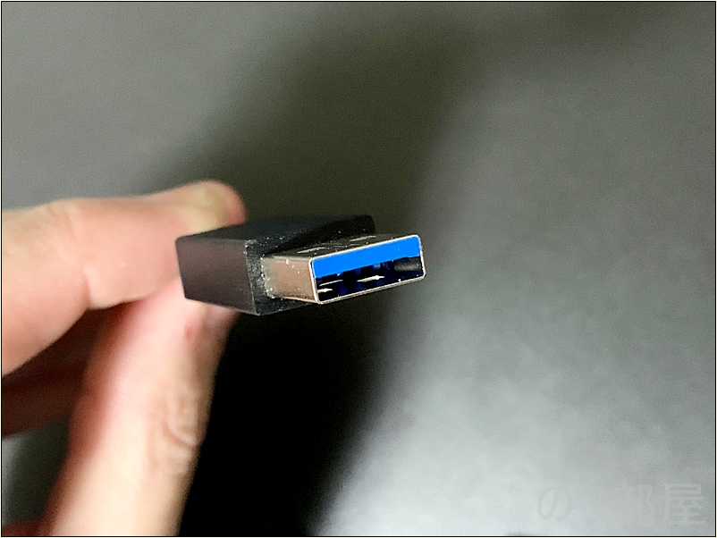 Anker USB3.0 ハブ ウルトラスリム 4ポート高速ハブ は全てのUSB部分がUSB3.0！　【徹底解説】Anker USB3.0 ハブが小さくて軽くて安くてオススメ！使い方や付属品､大きさ重さ値段を解説！【ウルトラスリム 4ポートハブ】