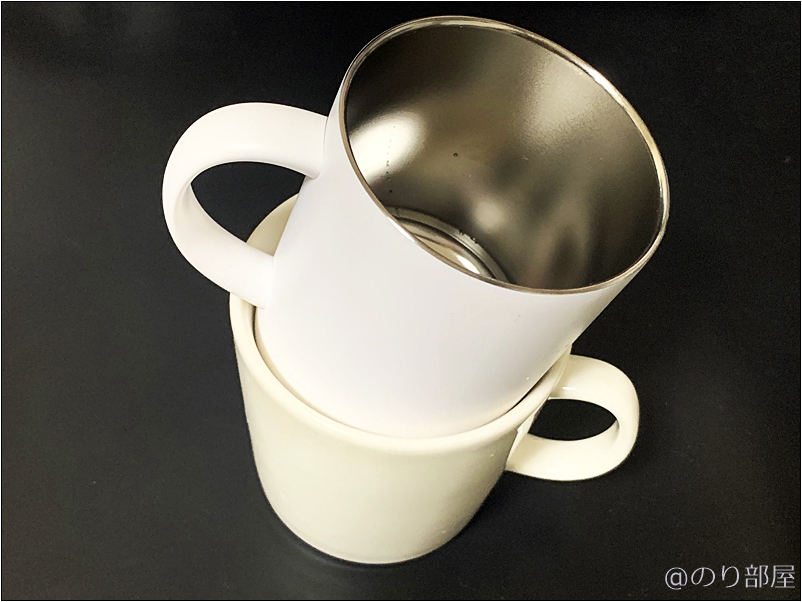 サーモス真空断熱マグカップ と使用しているiittala TEEMAの陶器のマグカップとの比較【徹底計測】サーモス真空断熱マグカップの保温･保冷力を実際に計ってみた！温度変化が少なくて軽いし内容量も多くて人気なのも納得!タンブラーもオススメ！【JDG-350C レビュー･メリットデメリット感想】