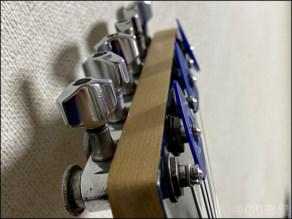 FREEDOM CUSTOM GUITARのセミオーダーギター ｢LOCK PICK(ロックピック)｣を徹底解説!なくさないピックが超便利で初心者にオススメ！メリットとデメリットを紹介！【ピック隠し】