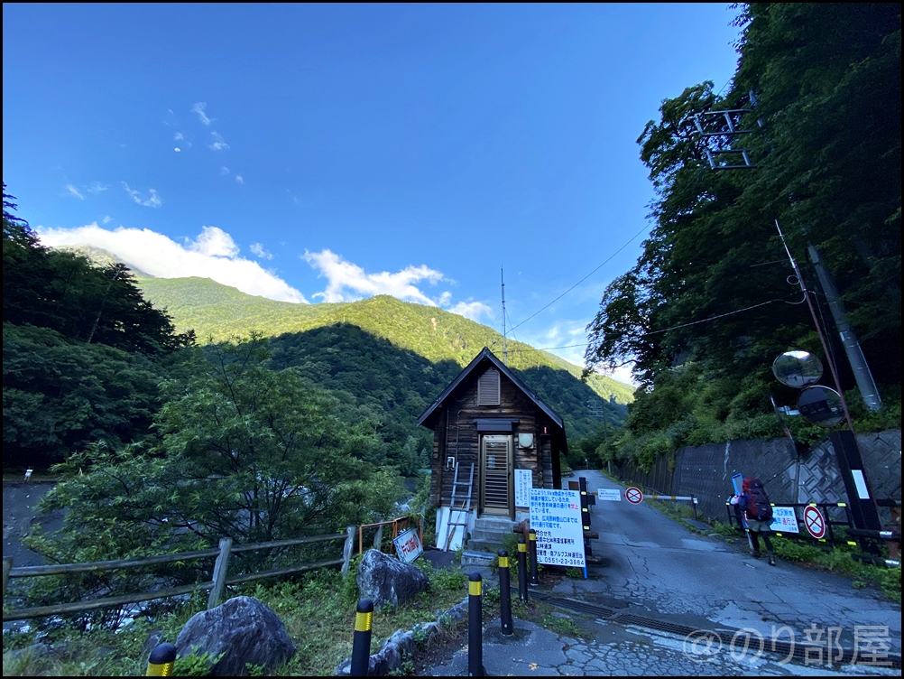 北岳登山開始！ 北岳に初心者が登ってきました！富士山よりも難易度が高くて危険な場所も！