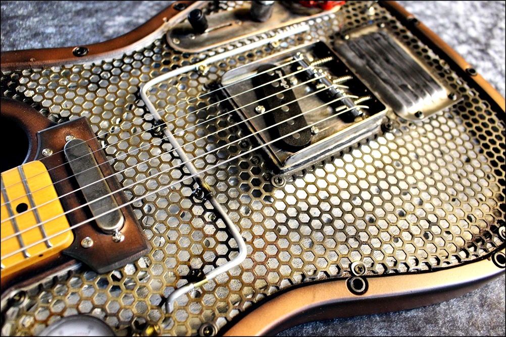 スチームパンク感のあるギターが超カッコイイ!Martper Guitarsの見た目の強さがオススメ！ Martper Guitars Telecaster Type Custom Made Model " Industreal Punk" 