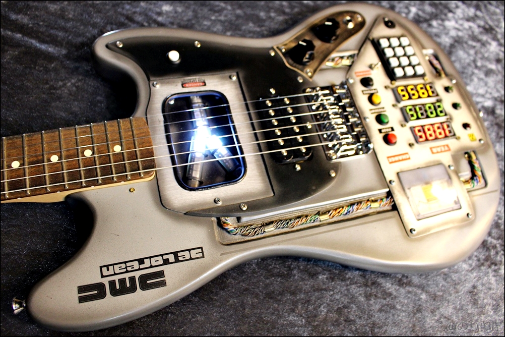 スチームパンク感のあるギターが超カッコイイ!Martper Guitarsの見た目の強さがオススメ！ Martper Guitars MUSTANG Type Custom Made Model "DELOREAN"